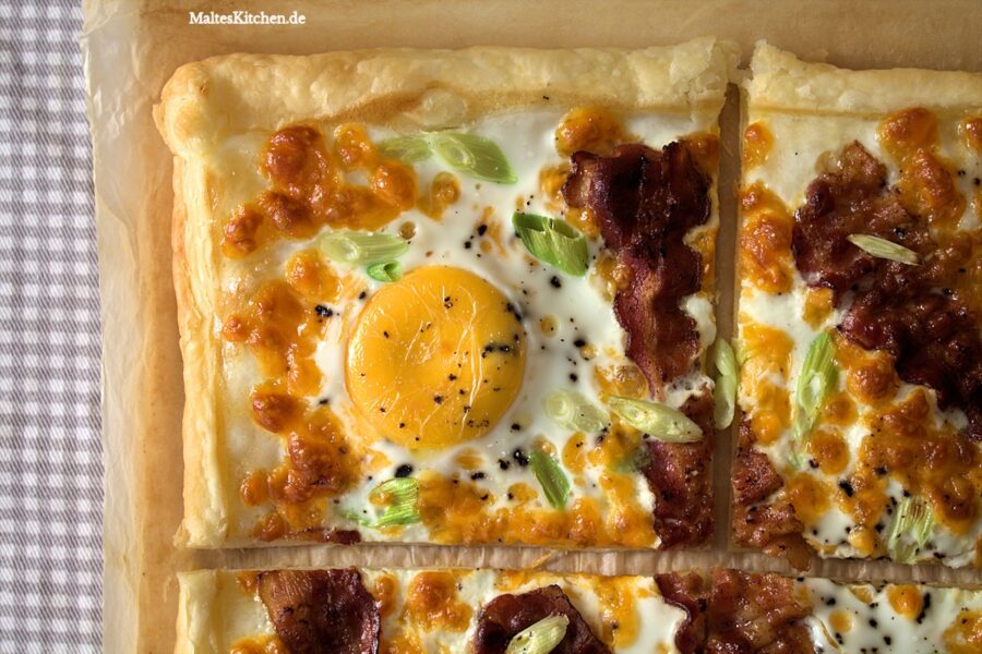 Rezept für eine Blätterteig Tarte mit Speck und Spiegelei