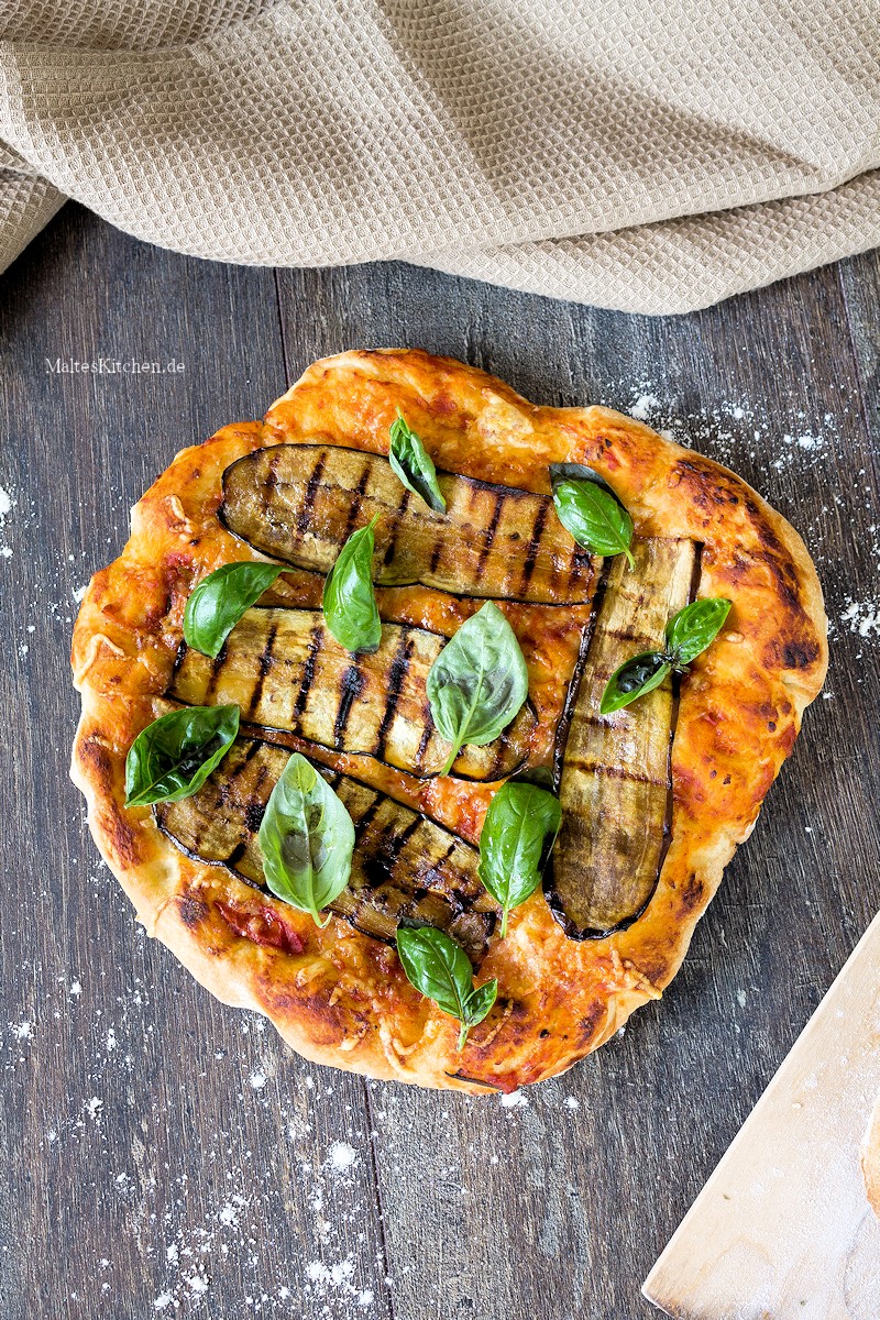 Focaccia mit Aubergine