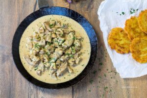 Geschnetzeltes Züricher Art mit Schweinefilet und Champignons