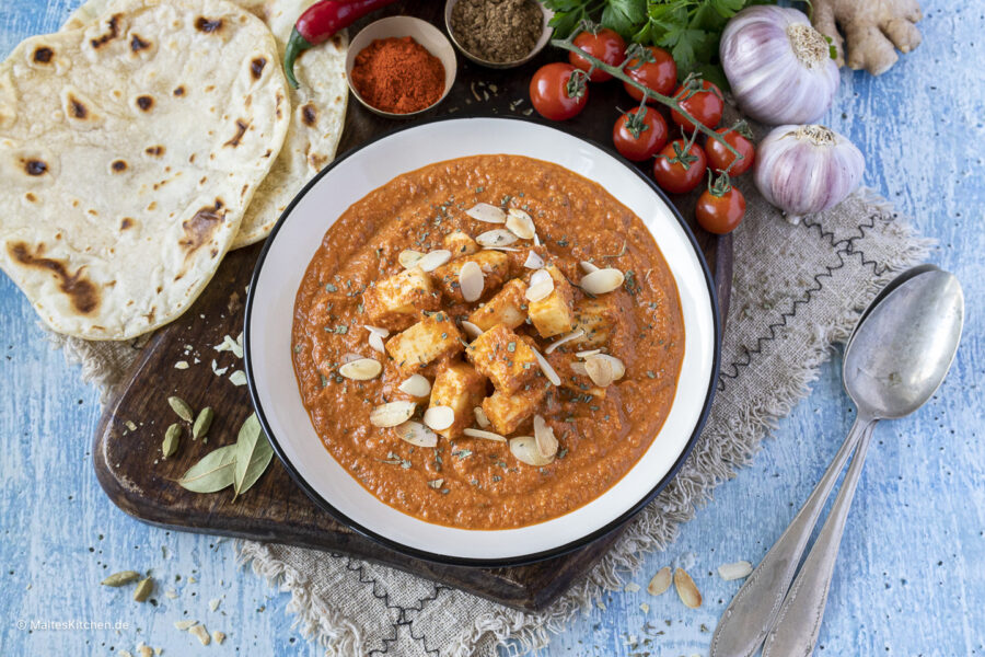 Rezept für Paneer in würziger Butter Masala Sauce.