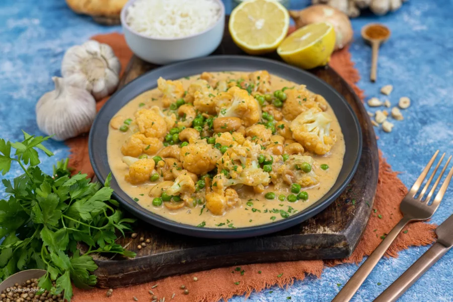 Blumenkohl-Curry mit Kokosmilch.