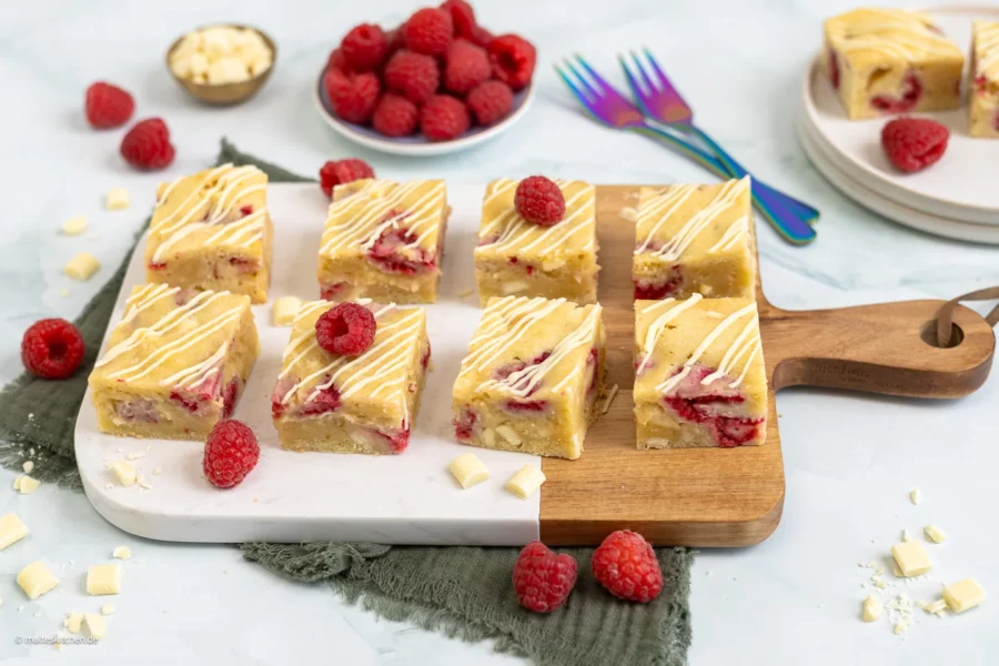 Blondies mit weißer Schokolade