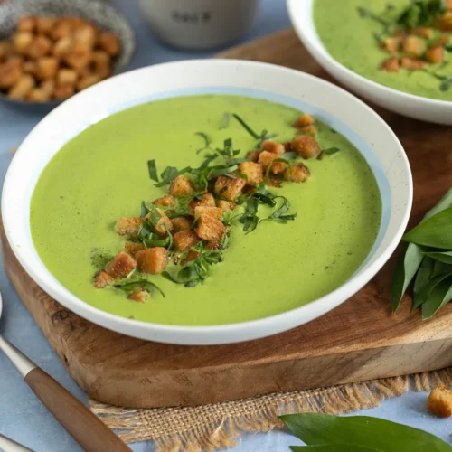 Feine Bärlauchsuppe mit Weißwein & Sahne