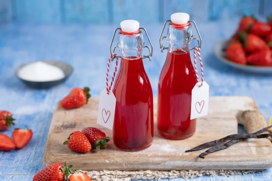 Selbstgemachter Erdbeersirup