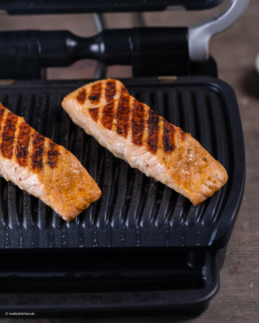 Lachs im OptiGrill grillen