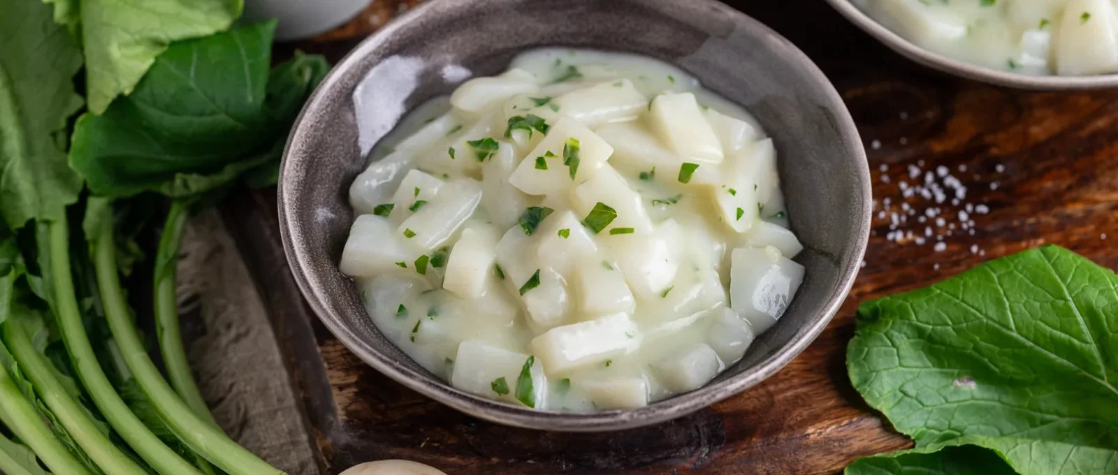 Zarte Mairübchen in Rahmsoße nach Omas Rezept