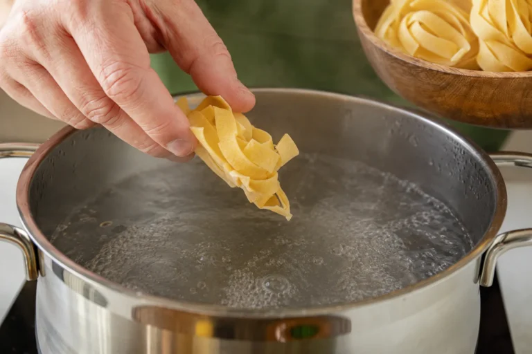 Nudeln kochen: Menge, Garzeit & die besten Tipps