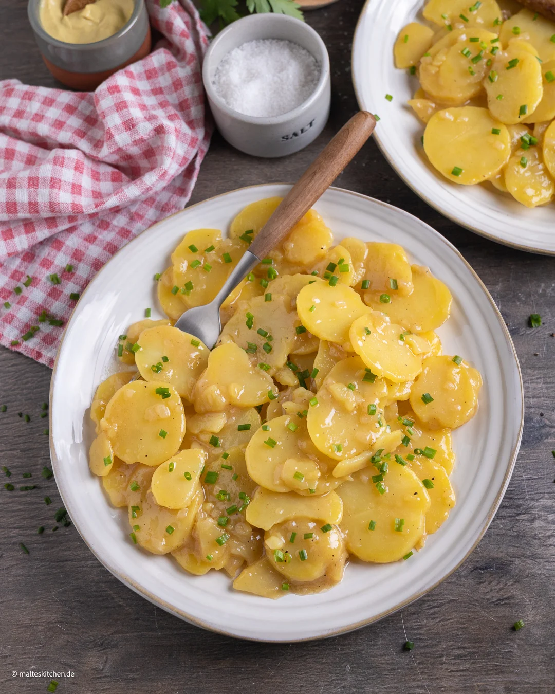 Kartoffelsalat mit Brühe