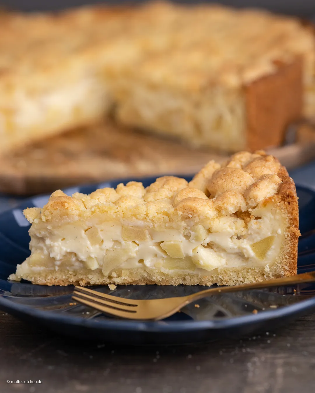 Apfelkuchen mit Pudding und Streuseln nach Omas Rezept