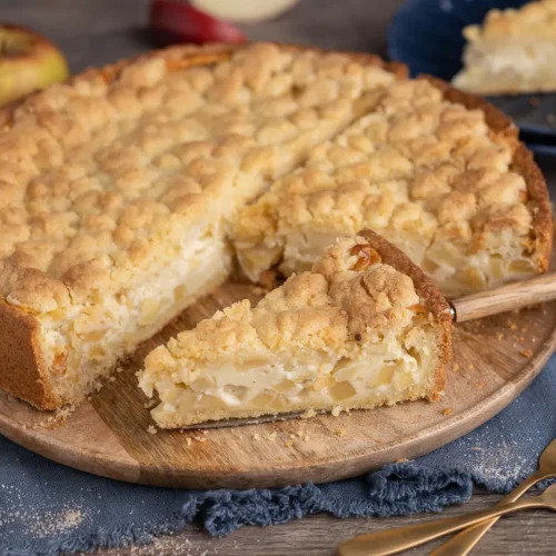 Bester Apfelkuchen mit Pudding und Streuseln nach Omas Rezept