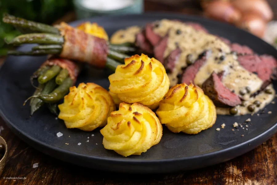 Herzoginkartoffeln als Beilage